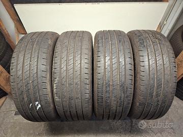 gomme 205/55/16 Goodyear al 90%