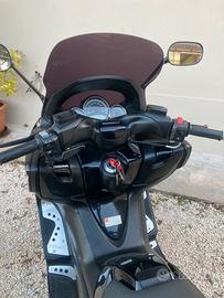 Yamaha T Max