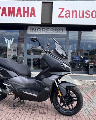 Sym ADX 300 pochissimi km