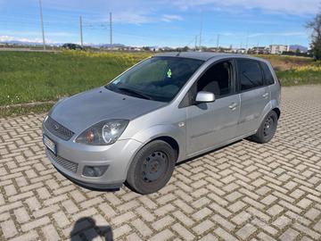 Ford Fiesta 1.4 TDCi 5p. Ghia
