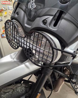 Protezione faro Hepco e Becker Guzzi V85tt