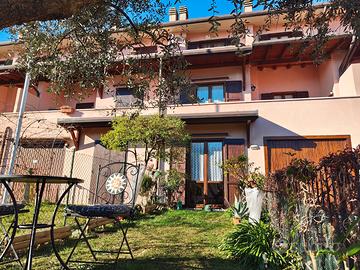Villa a schiera con vista sul Lago di Garda