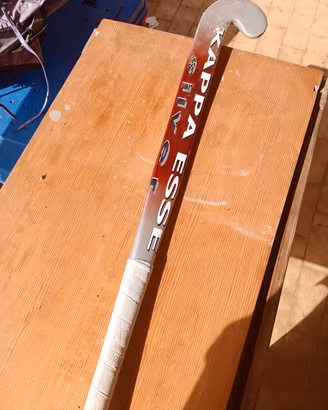 mazza da hockey su prato 