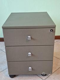 Cassettiera in legno da ufficio su ruote BLUM
