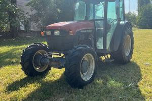 Trattore usato New Holland TNF90