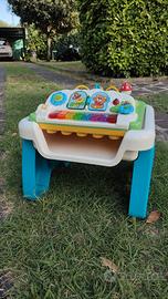 Tavolo gioco e musica chicco