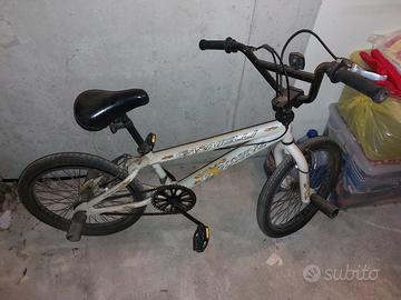 Bici tipo BMX
