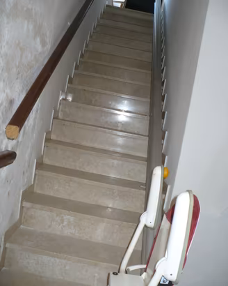 Montascale OTOLIFT modello Giada da interno
