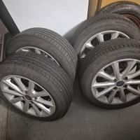 Cerchi in lega più gomme