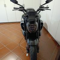 ducati diavel v4