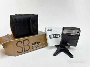 Flash Nikon SB-30