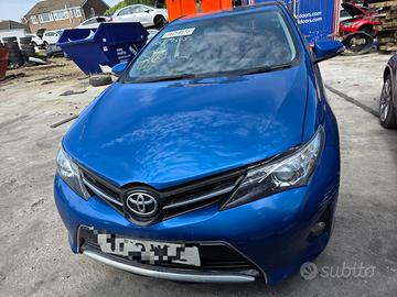 Ricambi TOYOTA AURIS 2013 1.6 BENZINA 1ZRFAE