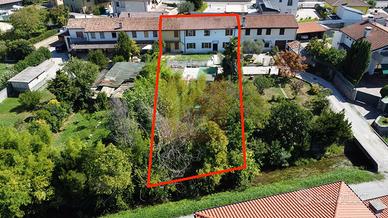 CASA A SCHIERA con giardino a Muzzana del Turgnano
