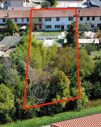 CASA A SCHIERA con giardino a Muzzana del Turgnano