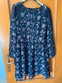 Vestito a fiorellini blu