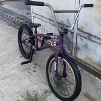 BMX da Freestyle Subrosa con ruota bsd completa
