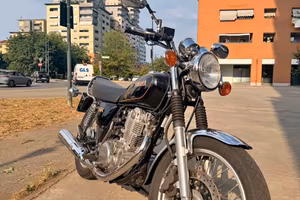 Yamaha sr 400