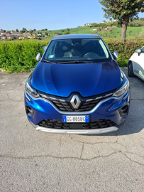 Reanault Captur Hybrid 140 CV intens