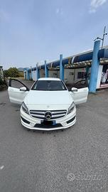 Mercedes-Benz Mercedes- Benz Classe A A 220 CDI