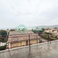 APPARTAMENTO AL CENTRO CON VISTA LAGO