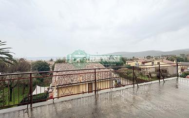 APPARTAMENTO AL CENTRO CON VISTA LAGO