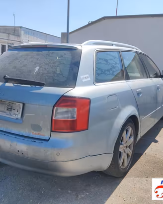 Audi a4 at 8e+05 2.5 tdi quattro 180cv - ricambi