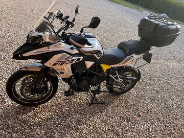 BENELLI TRK 502X