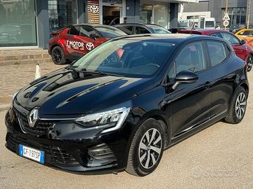 Renault Clio 1.6 Hybrid E-TECH 140cv INTENS