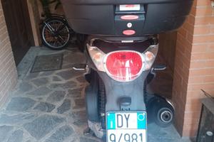 Aprilia Scarabeo 300