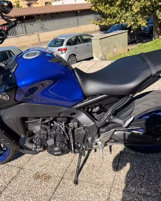 YAMAHA MT-09 TUTTO INCLUSO ANCHE PASSAGGIO! MINI