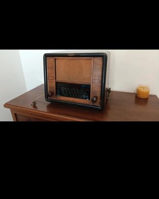 radio antica da restaurare