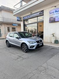 Seat Arona 1.0 TGI FR BENZINA/METANO DI SERIE, CON