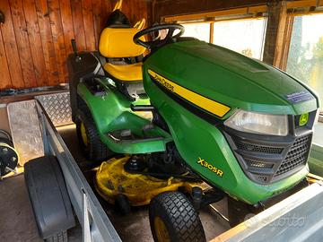 Jhondeare trattorino rasaerba