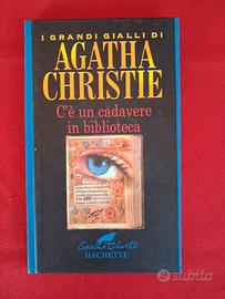 Libro: C'è un cadavere in biblioteca 