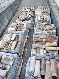 Tegole coppi vecchi antichi