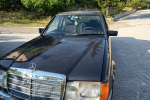 Mercedes E 200 storico