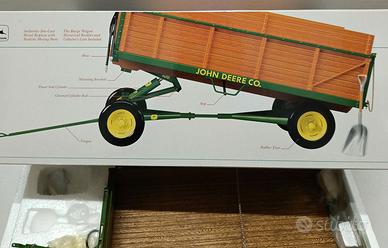 JOHN DEERE HAY e BARGE WAGON  1/16 ERTL PR Series