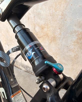 bici cannondale enduro carbonio