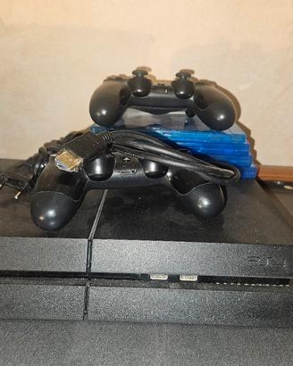 PlayStation 4 da 500Giga +4 Giochi +2 controller