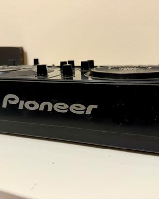Pioneer EFX 1000 effects box