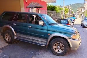 MITSUBISHI PAJERO SPORT 2.5 DEL 2004