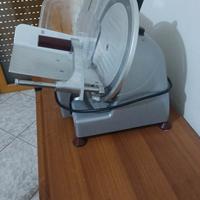 affettatrice elettrica 