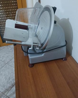 affettatrice elettrica 