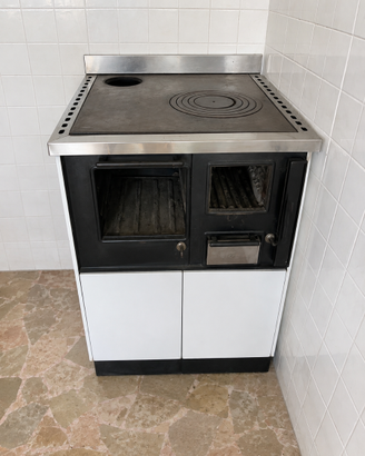 Cucina economica a Legna