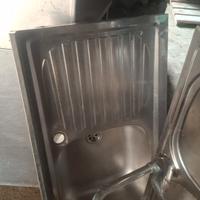 lavelli in acciaio inox completo di rubinetto 