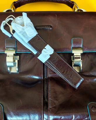 Valigetta Piquadro in pelle marrone 