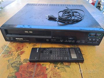 videoregistratore VHS si accende ma da riparare