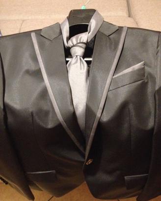 Vestito da matrimonio completo usato poche ore