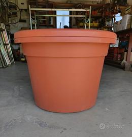 vasi nr. 2 di plastica diam 80