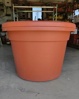 vasi nr. 2 di plastica diam 80